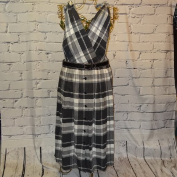Liz Claiborne Plaid Sleeveless Dress w/Belt